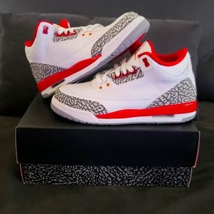 Sold🙏Jordan 3 retro "Cardinal red" (GS)